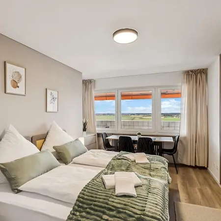 Skyview Mit Balkon & Parkplatz