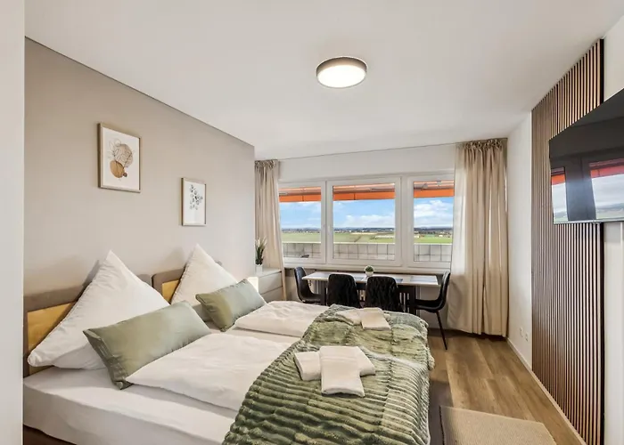 Skyview Mit Balkon & Parkplatz